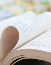 关于crm出版的书籍 有关crm的论文？